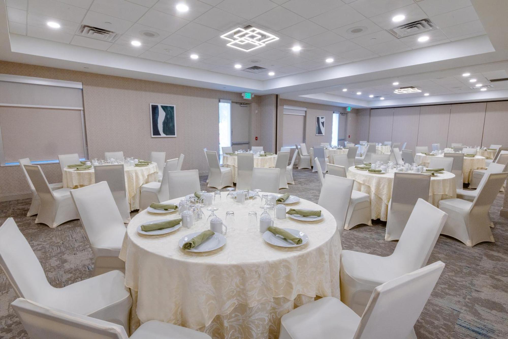 Hilton Garden Inn Lakewood Zewnętrze zdjęcie