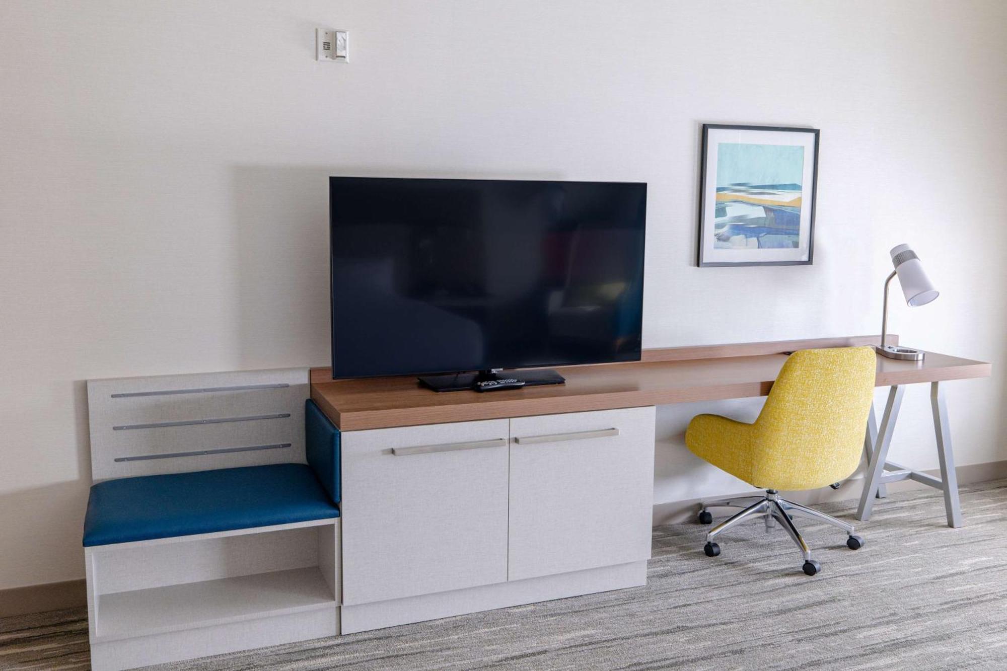 Hilton Garden Inn Lakewood Zewnętrze zdjęcie